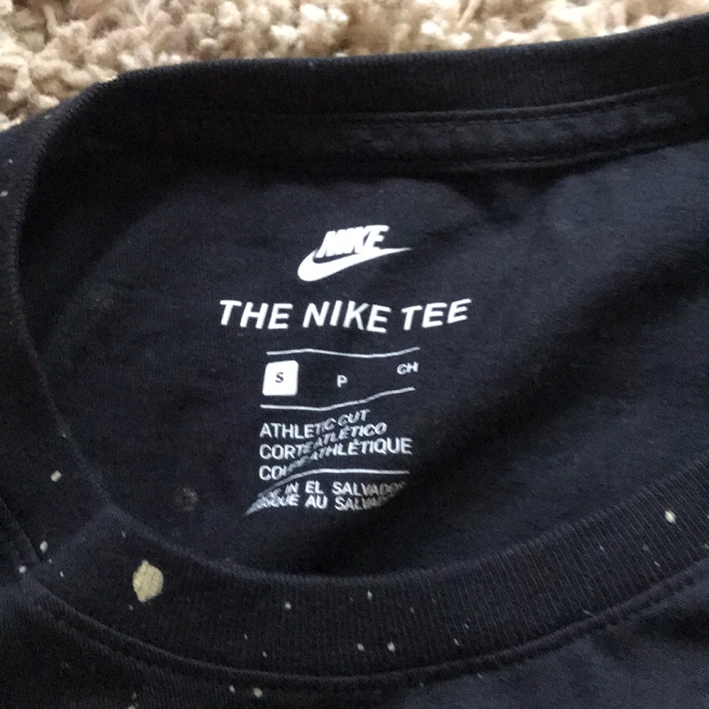 nike tee - Picture 2 of 3